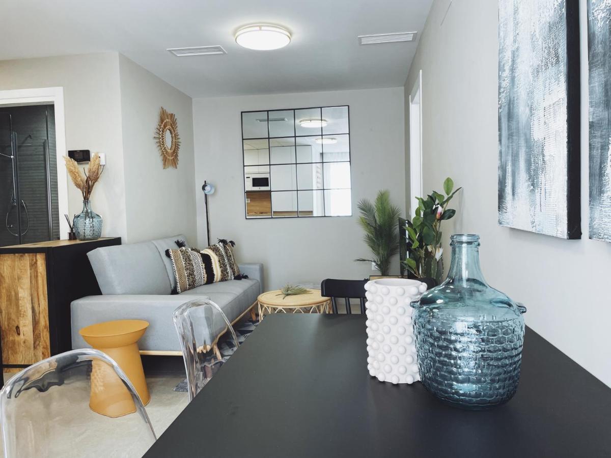 Apartamentos Martalia Namar Centro รอนดา ภายนอก รูปภาพ